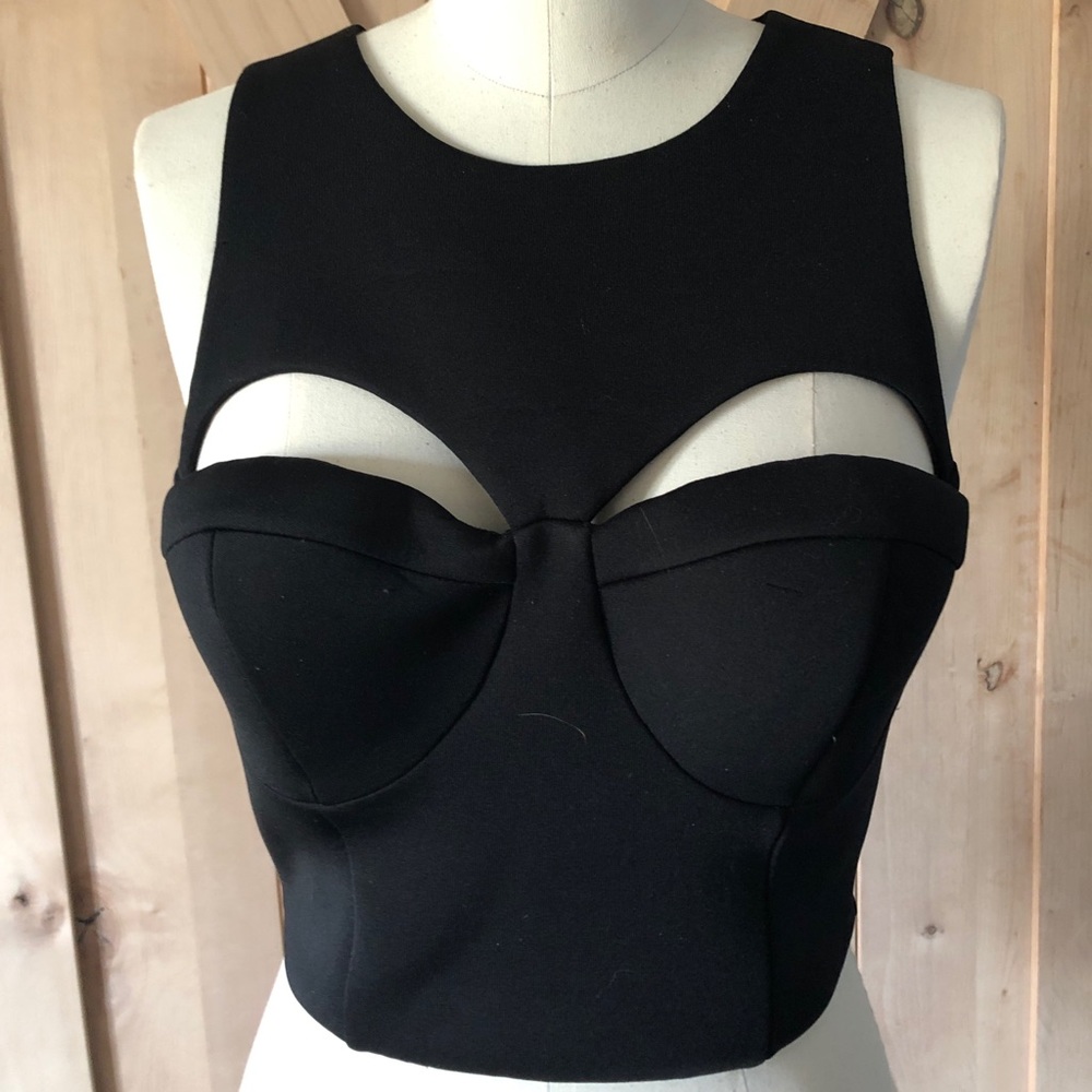 BeBe Crop Top